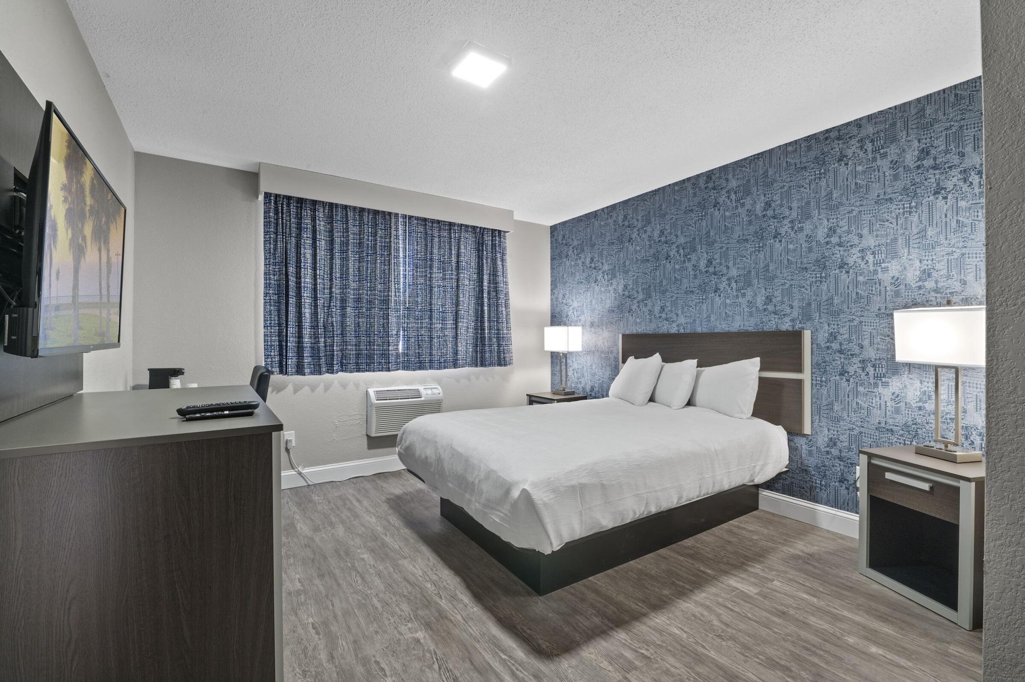 Super 8 By Wyndham Watertown/Cambridge/Boston Area Ξενοδοχείο Εξωτερικό φωτογραφία