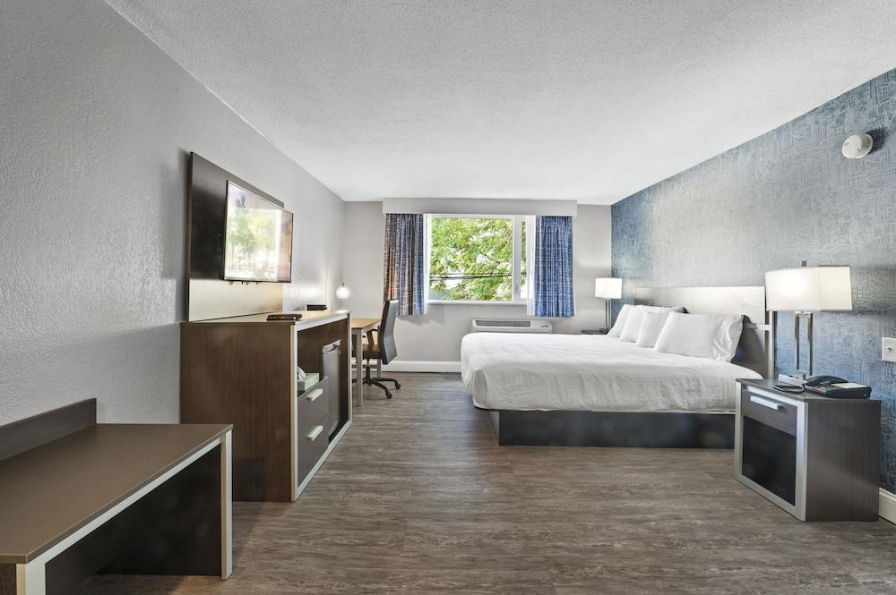 Super 8 By Wyndham Watertown/Cambridge/Boston Area Ξενοδοχείο Εξωτερικό φωτογραφία