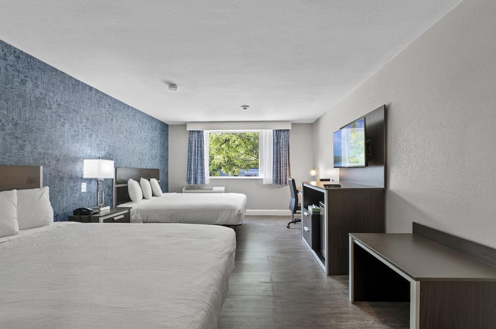 Super 8 By Wyndham Watertown/Cambridge/Boston Area Ξενοδοχείο Εξωτερικό φωτογραφία