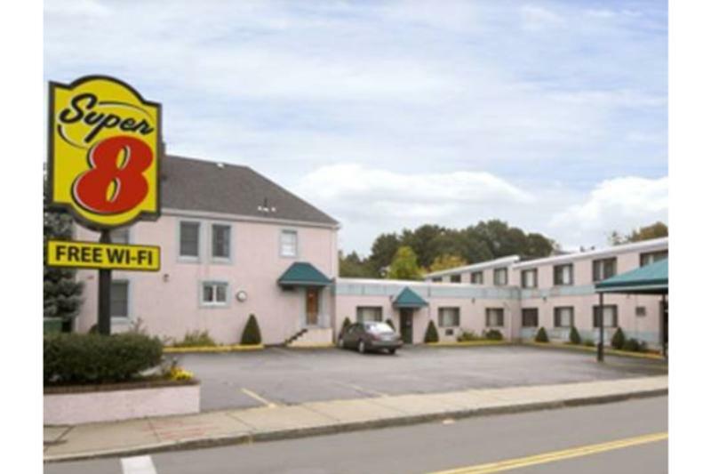 Super 8 By Wyndham Watertown/Cambridge/Boston Area Ξενοδοχείο Εξωτερικό φωτογραφία