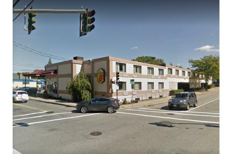 Super 8 By Wyndham Watertown/Cambridge/Boston Area Ξενοδοχείο Εξωτερικό φωτογραφία